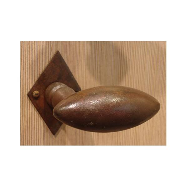 Poignées de porte rustiques. Rouillées, en fer noir ou en fer gris....